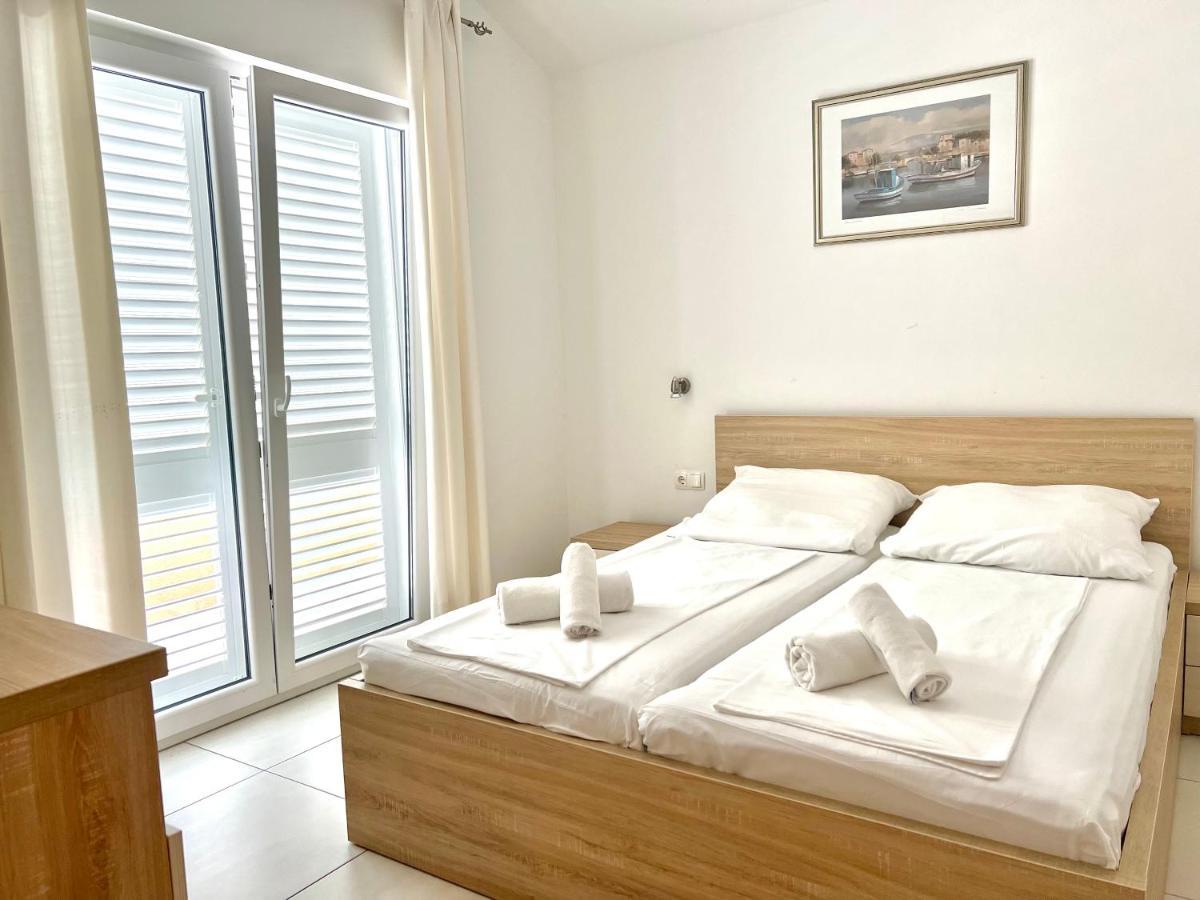 Villa Martina Baška Voda Exterior foto